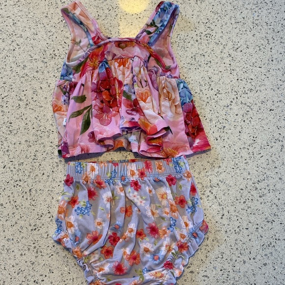 3-6 Month Posh Peanut outfit - Picture 2 of 4